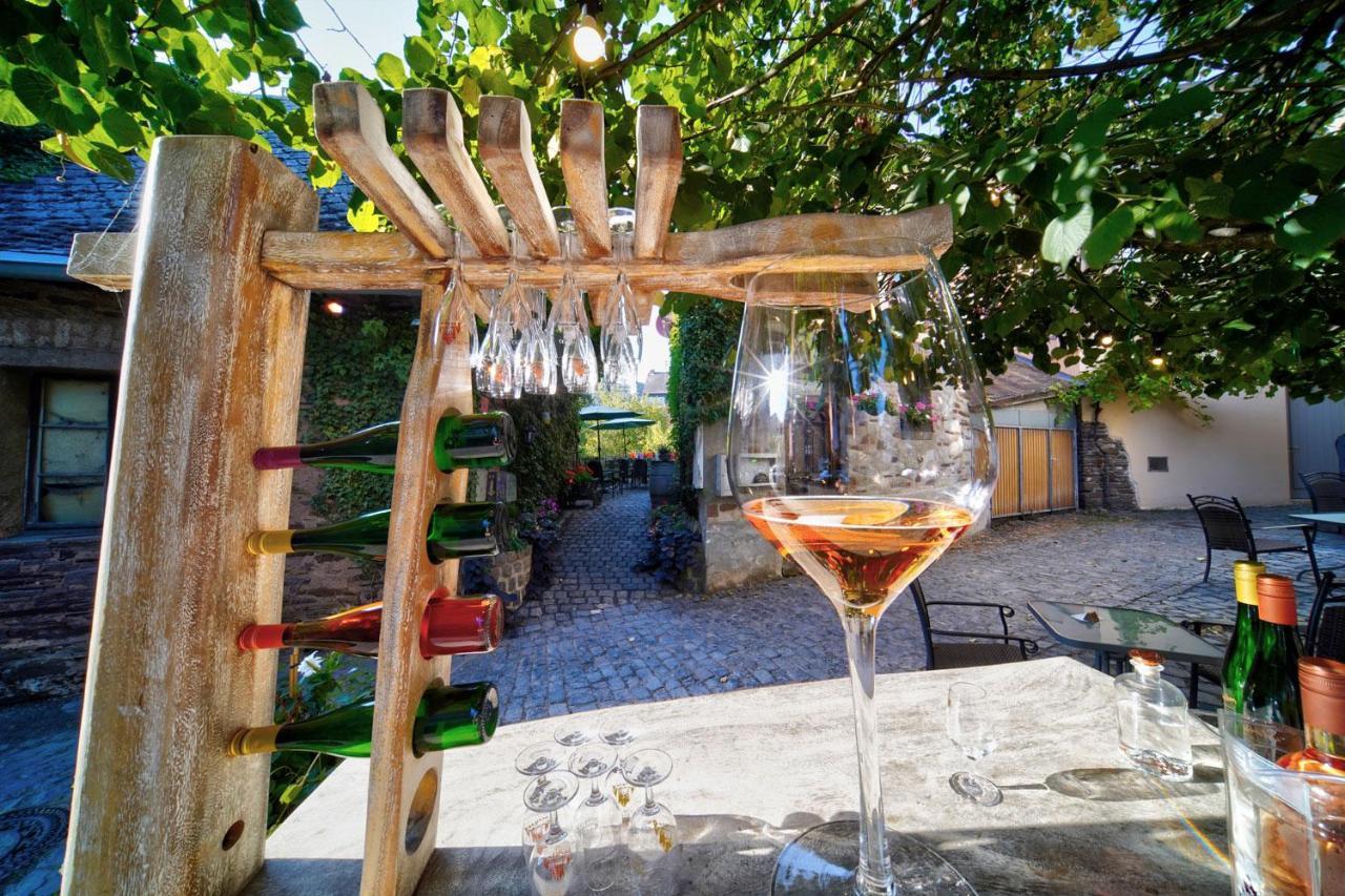 Weingut Und Pension Markus Kochems Mesenich Εξωτερικό φωτογραφία